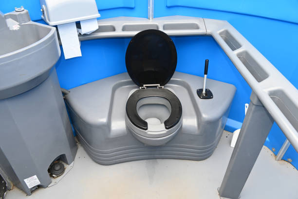 Best Porta potty rental near me  in St Charles, IL